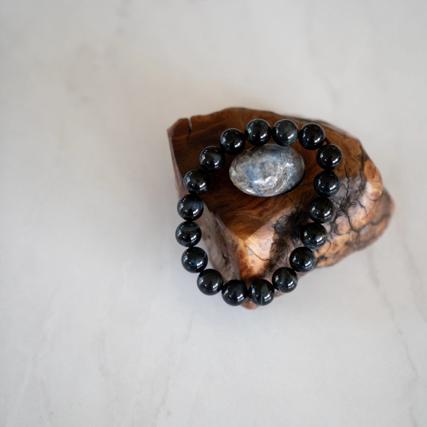 The Evoline Blue Tiger's Eye Inner Peace and Confidence Bracelet